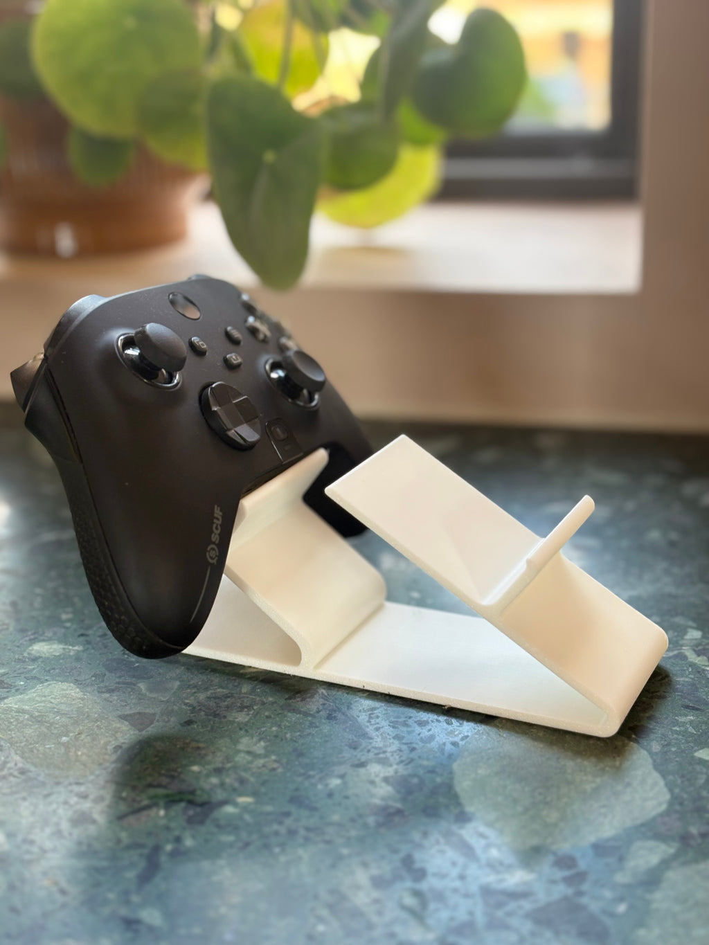 Dual Controller Stand - Xbox & PS5